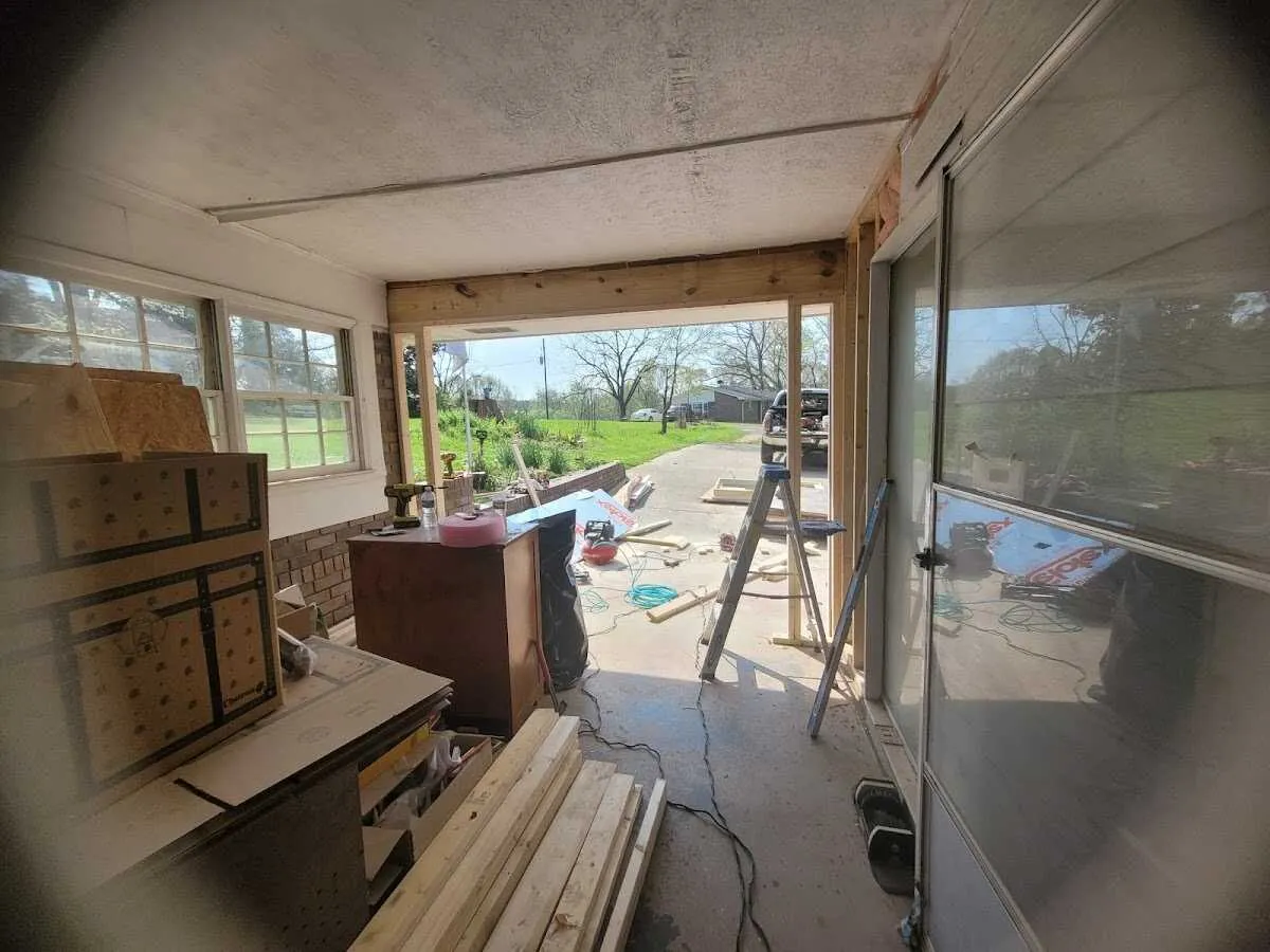 Air movers and dehumidifier for Water Mitigation Services in Yorkville